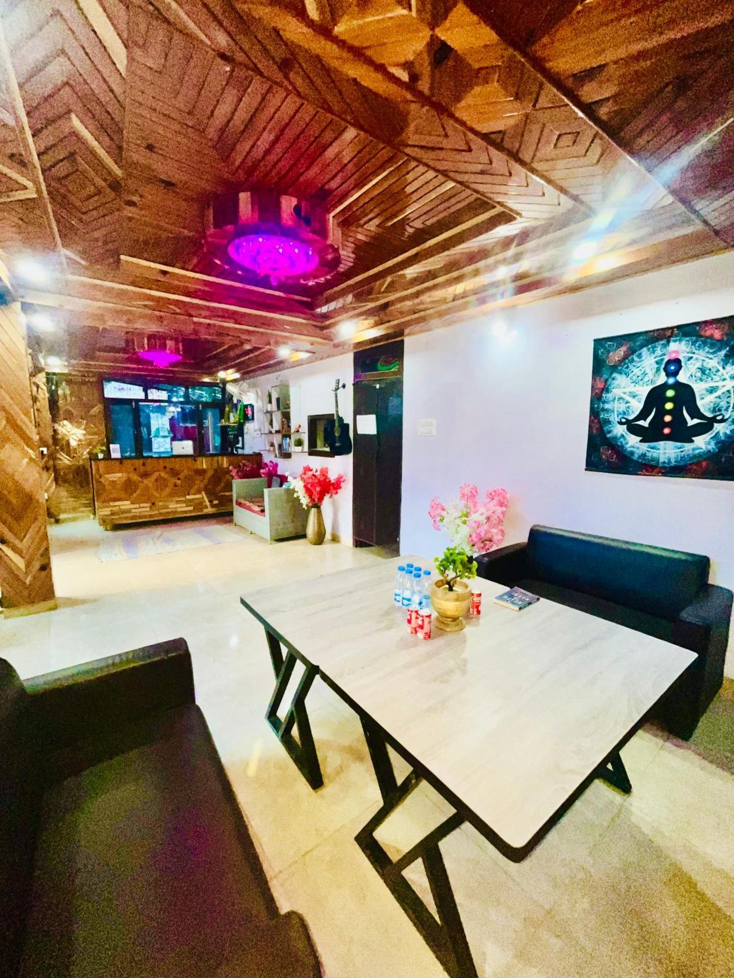 Hotel Pablo Escobar Kasol Exterior photo